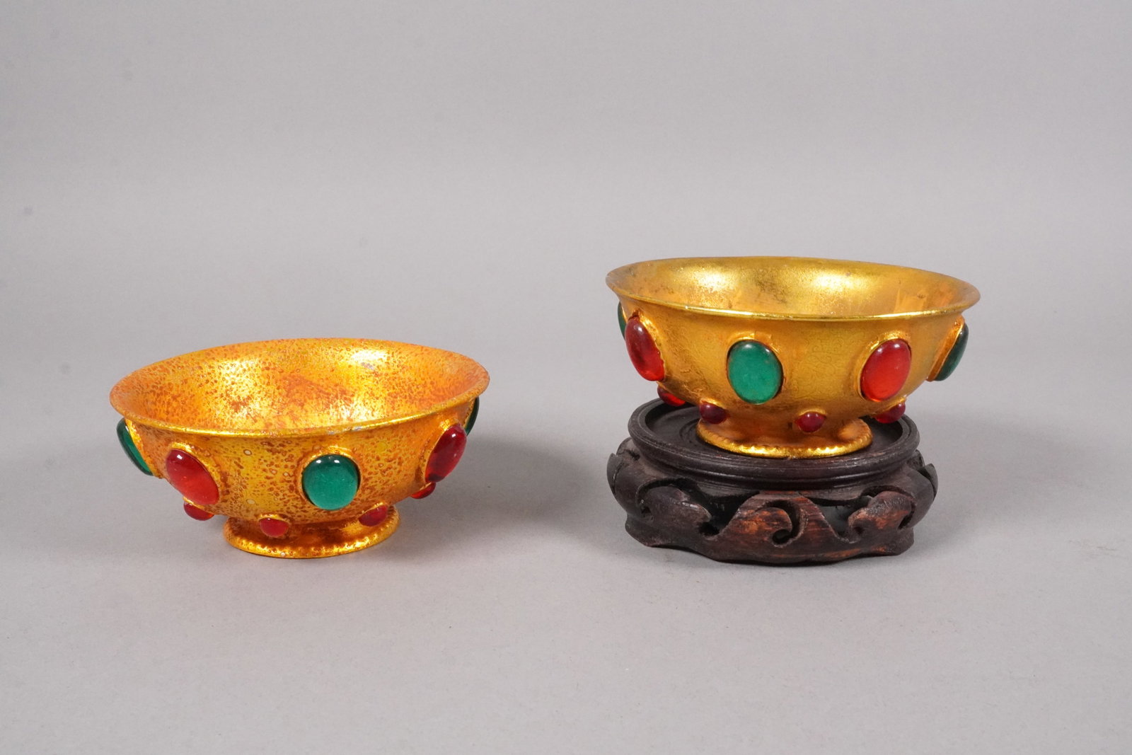 2 Chinese gilted bowls: 2 Chinese fine gilted bowls. Largest H: 1.6" x W: 4.2."