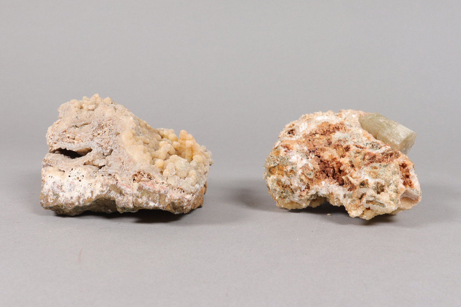 Lots fine geodes boulder: Lots fine geodes boulder.