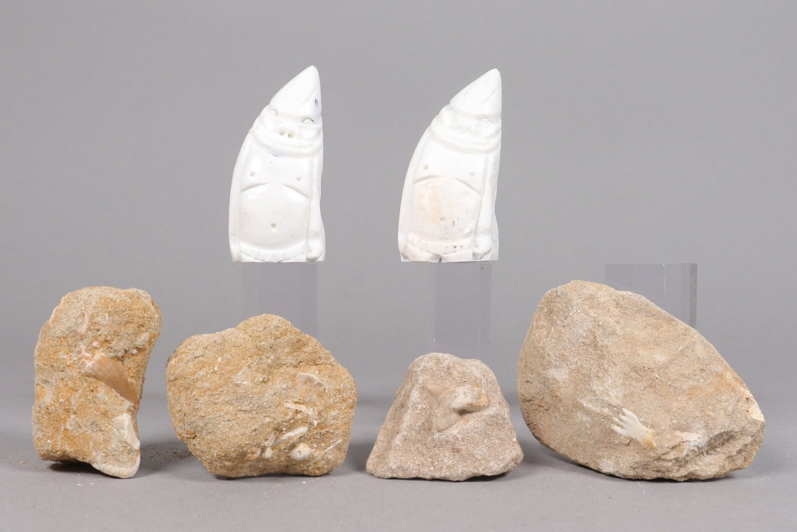 Lots estate carved boulder: Lots estate carved boulder. All sales are final, no return.