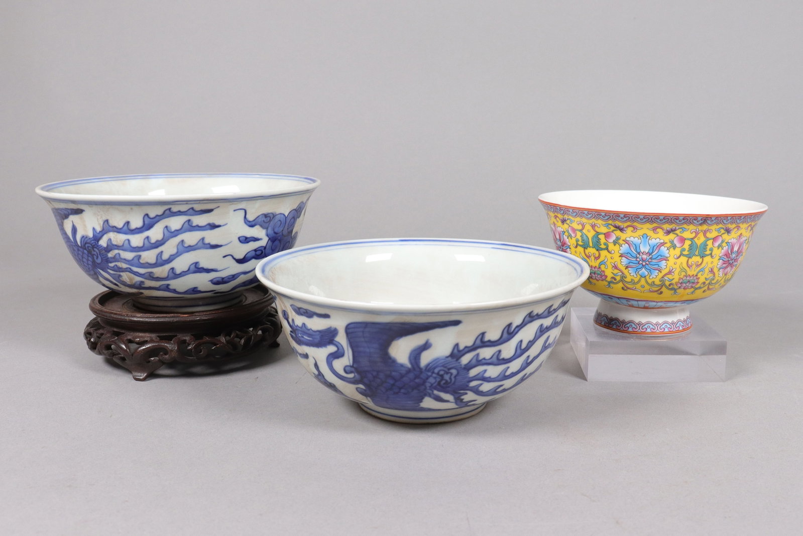 3 Chinese porcelain bowls (1 of 7)