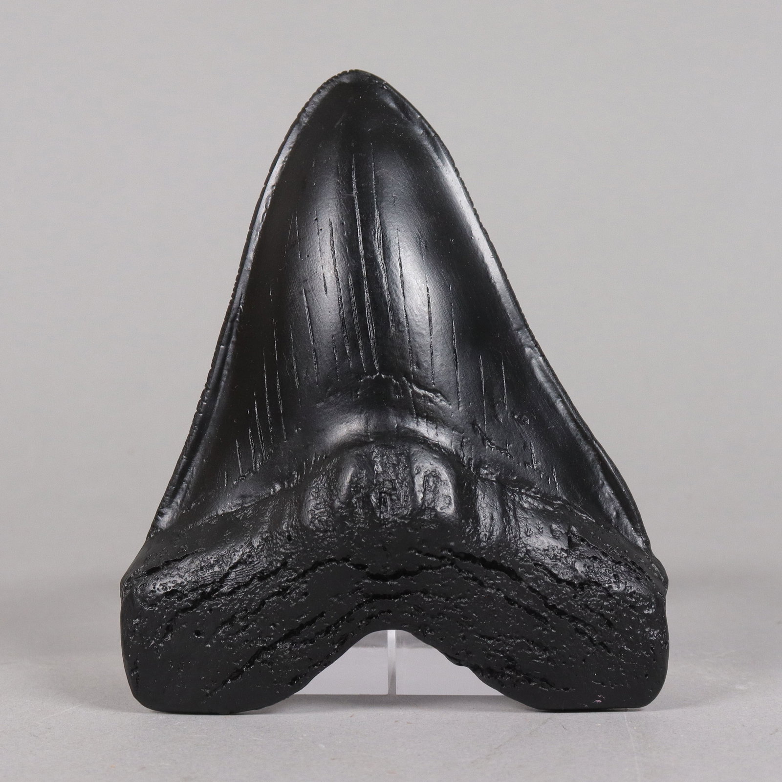 A large estate carved item ungraded: A large estate carved items. Ungraded, we do not guarantee its material, age or engravings. No return, condition selling it as is. H: 5" x W: 4."