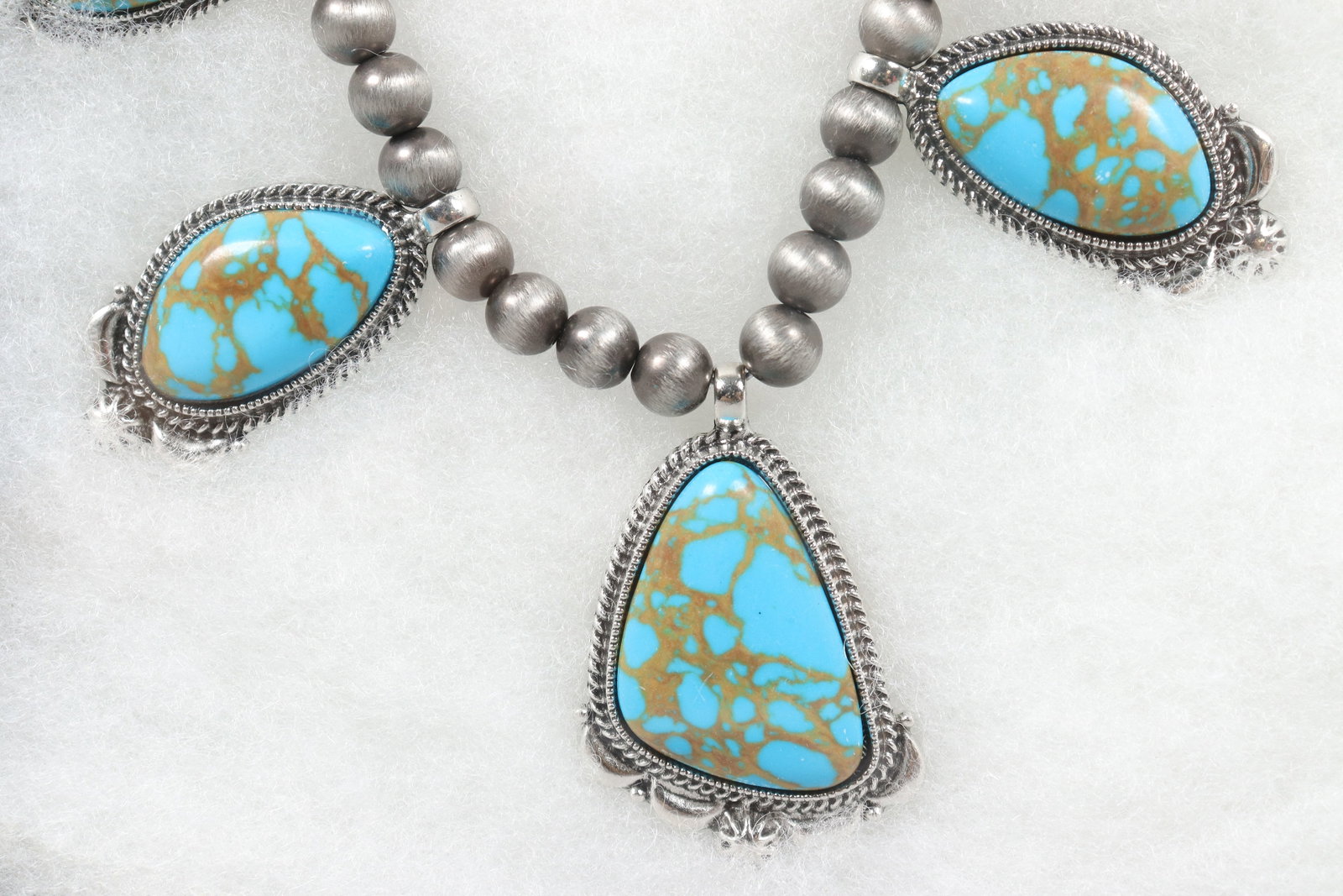 A fine turquoise necklace - 3