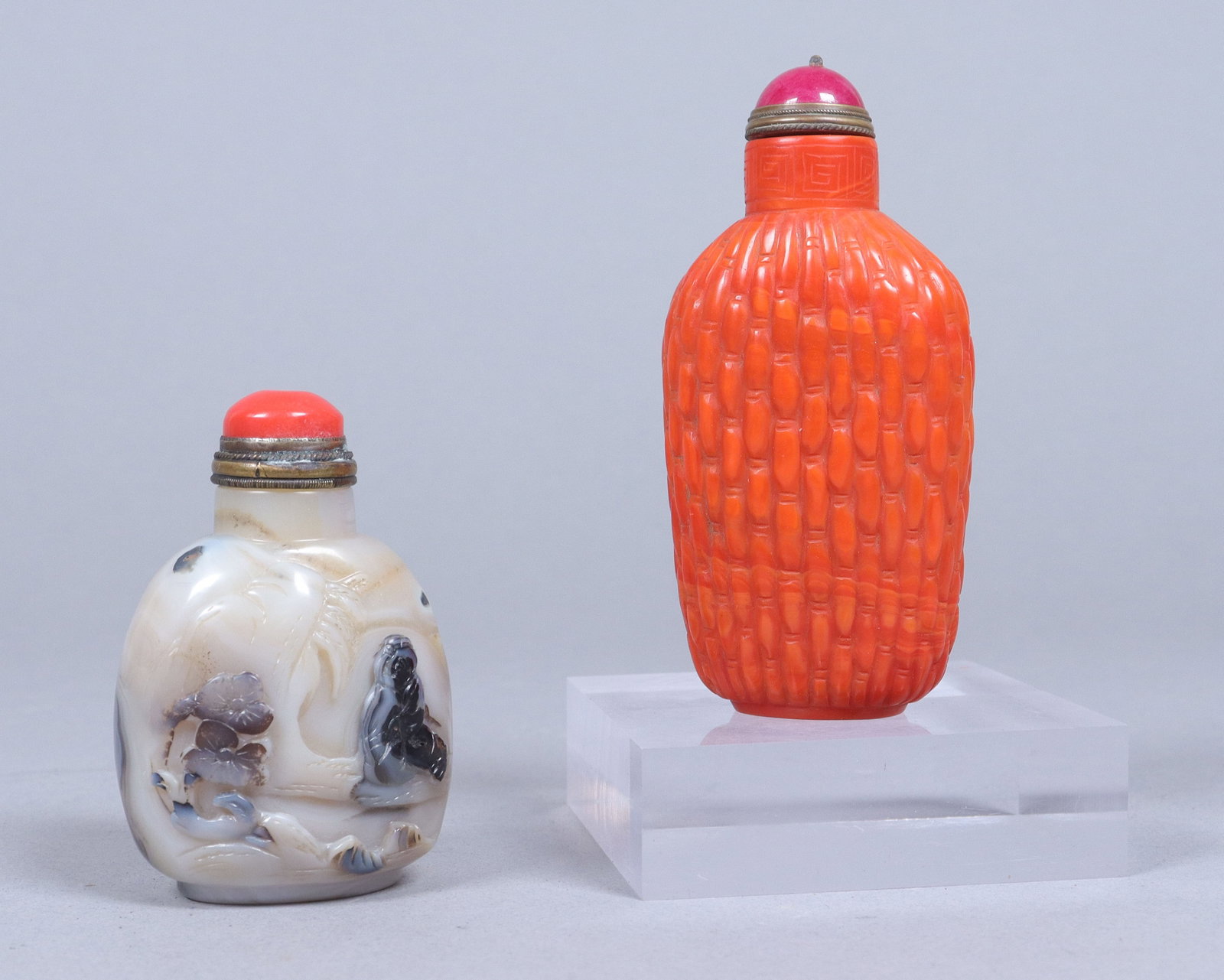 2 Chinese antique snuff bottle (1 of 8)