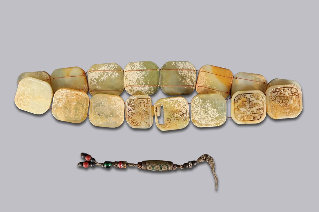 Chinese fine jade belt and item: Chinese fine jade belt and item. From an estate.