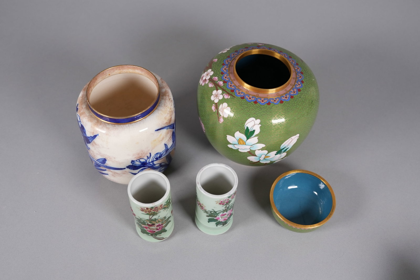 Lots estate items - 3