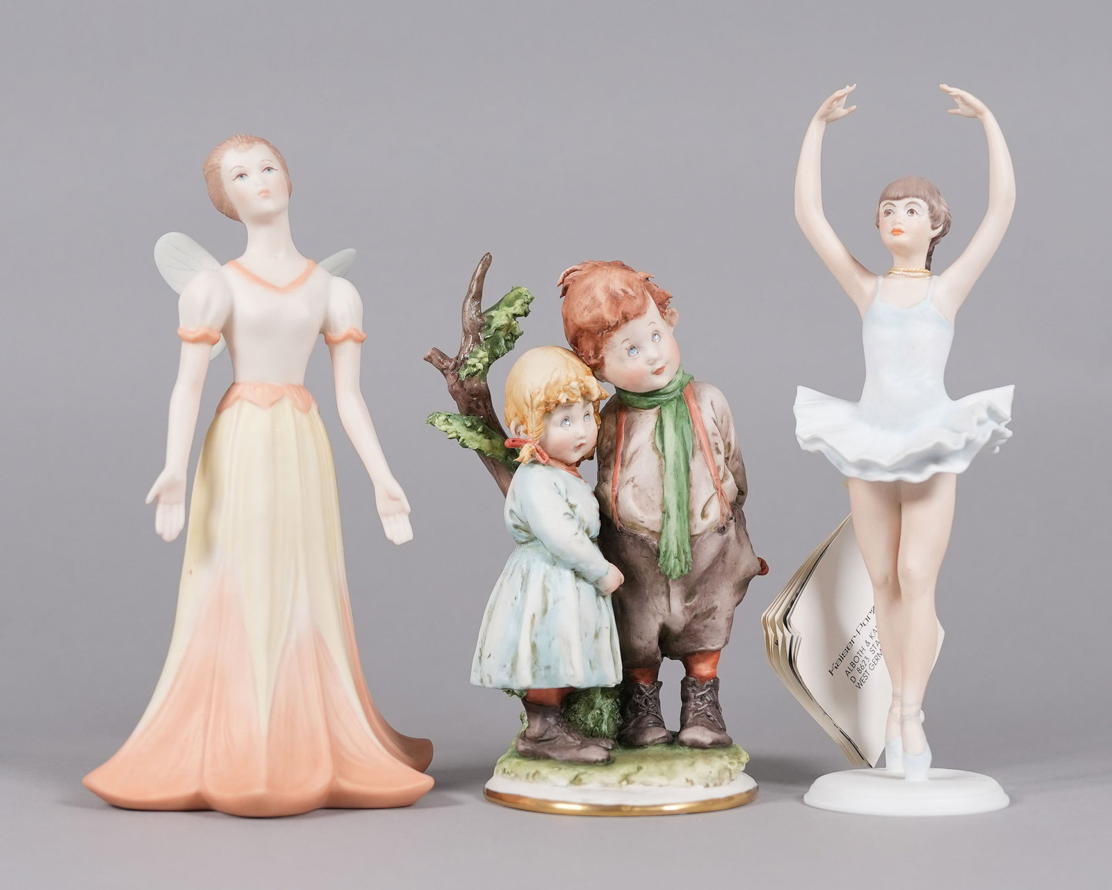 Lots vintage figurines: Lots vintage figurines, from an estate. Largest H: 8.1" x W: 5."