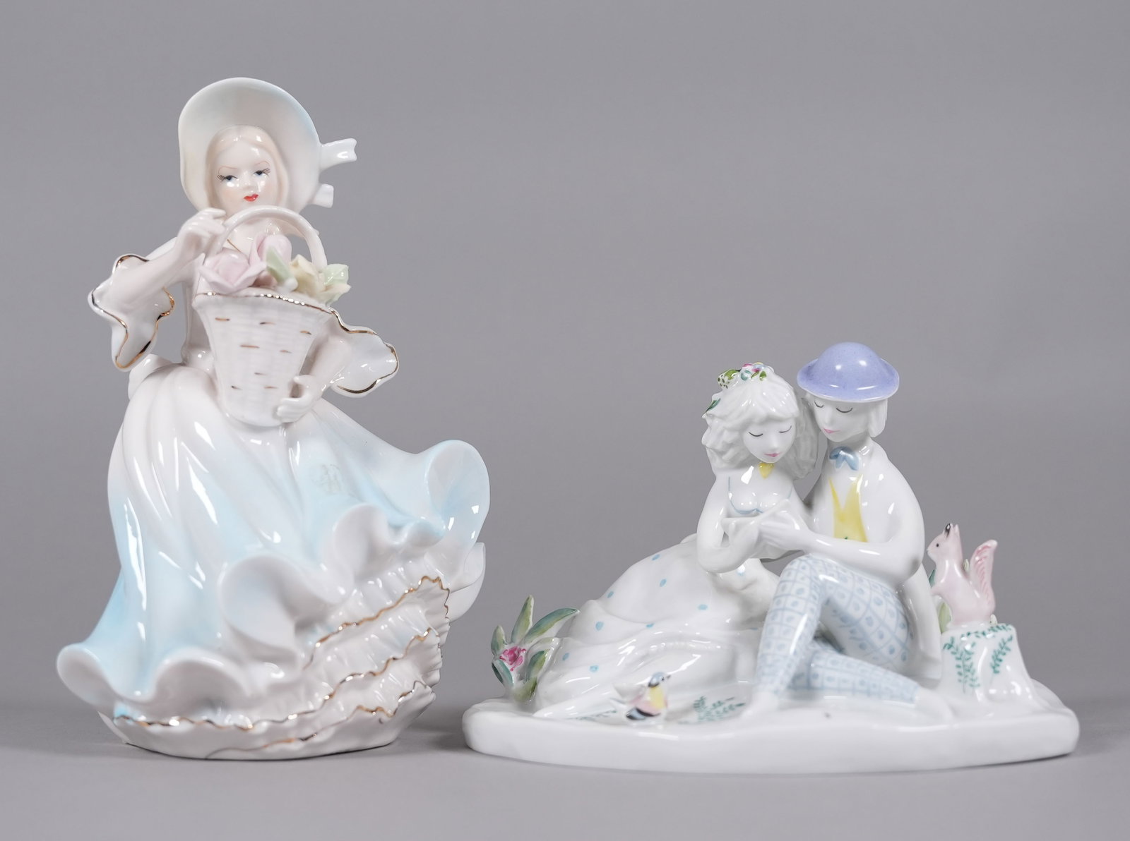 Lots fine porcelain figurines: Lots fine porcelain figurines, largest H: 4.6" x W: 7.3."