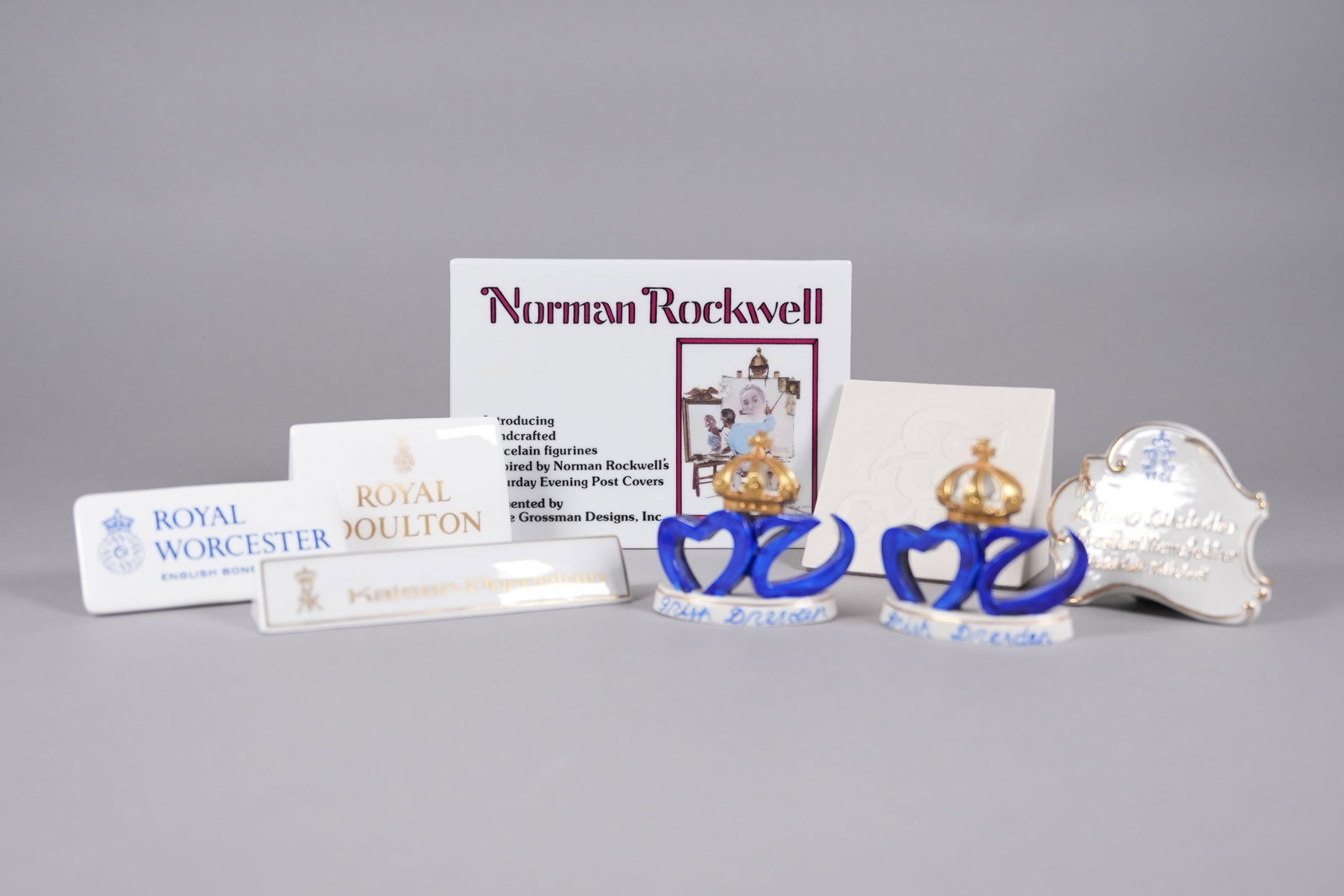 Lots porcelain signs: Lots porcelain vintage signs. Largest H: 5.6" x W: 7.8."