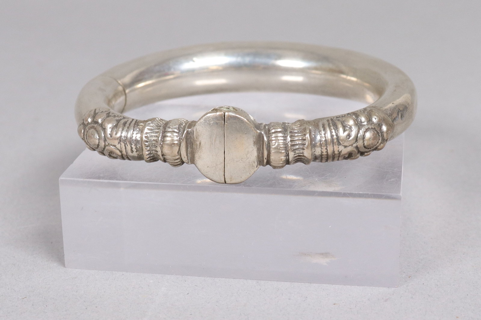 Sterling fine estate bracelet: Sterling fine estate bracelet.