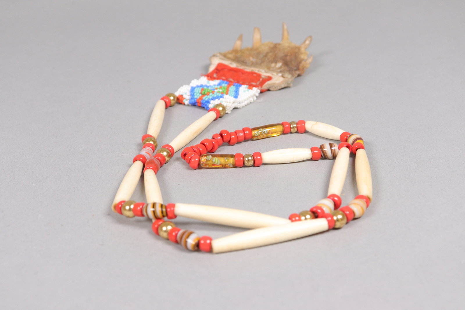 Lots tribal necklaces - 7