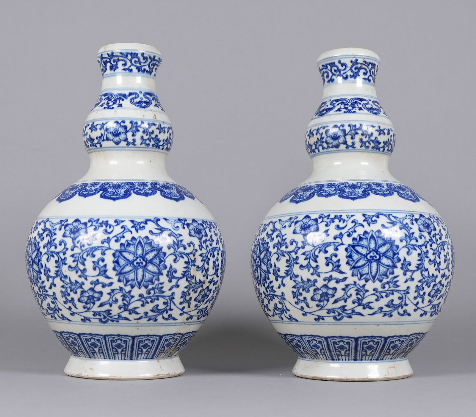 2 Chinese b/w fine vase (1 of 7)
