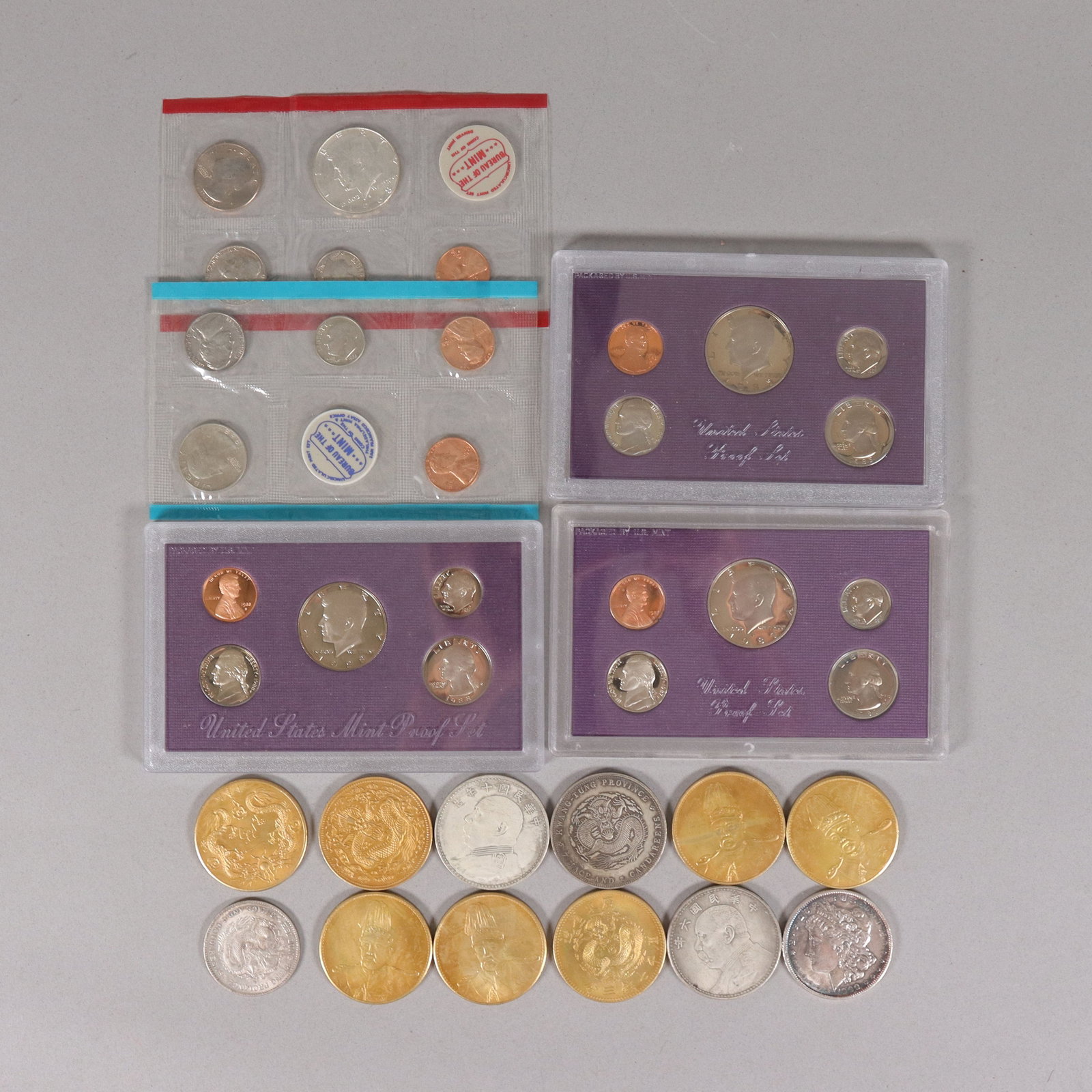 Lots estate coins ungraded: Lots estate coins, ungraded. We do not guarantee its material, engraving, carvings, and age. All sales are final, no return. Condition selling it as is. Please contact us before bidding if you have