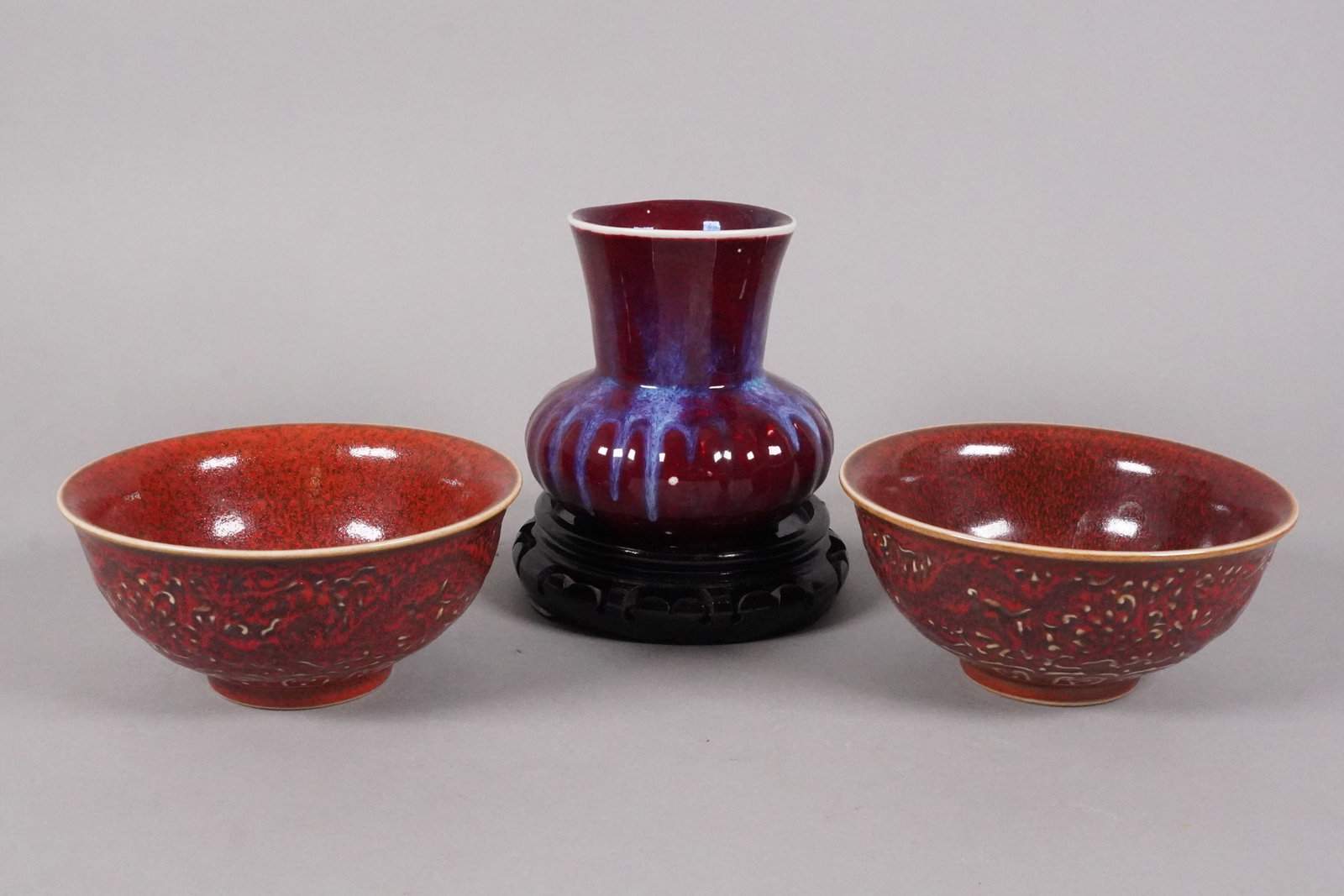 Lots Chinese fine red porcelains: Lots Chinese fine red porcelains, largest H: 5" x W: 4.7."