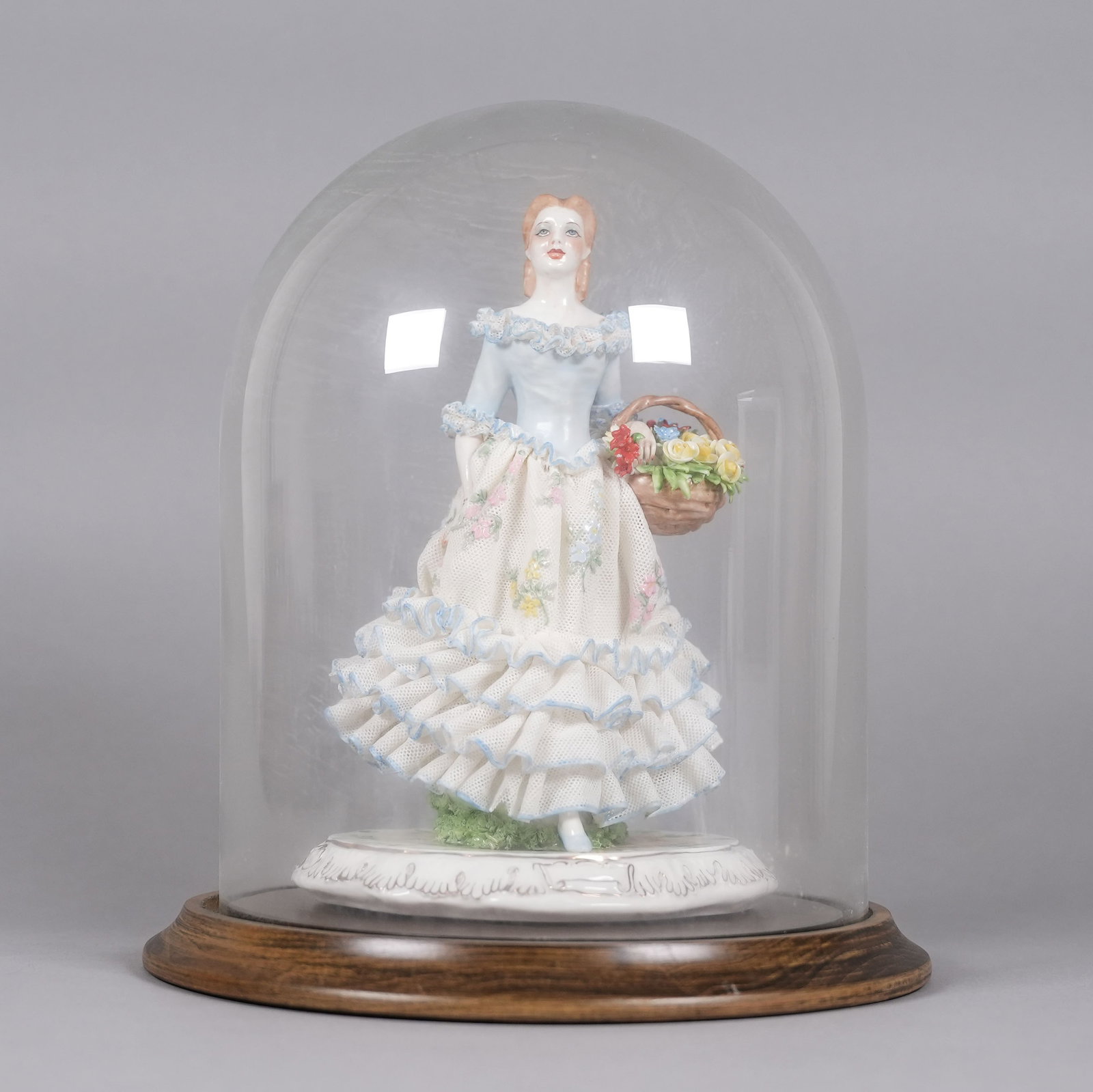 A vintage fine ceramic figurine estate (1 of 8)