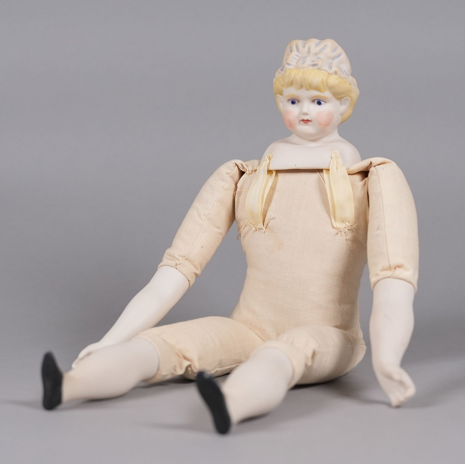 Antique German doll ceramic face (1 of 7)