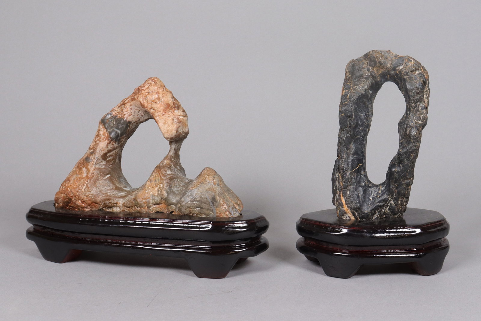 2 Chinese scholar rock estate: 2 Chinese scholar rock estate, heavy in weight.