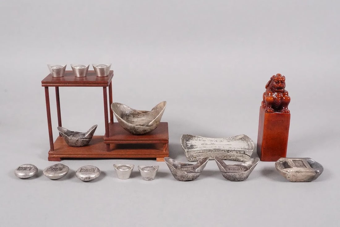 Lots Chinese ingots ungraded: Lots Chinese ingots ungraded. We do not guarantee its material, age, grading, carvings and engravings. All sales are final, no return. Condition selling it as is. Chinese large red carved brush holder