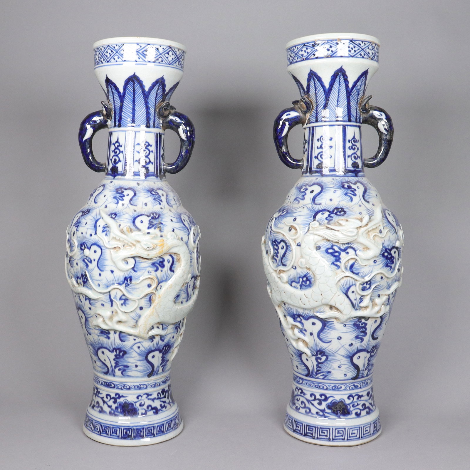 2 Chinese fine tall vase (1 of 7)