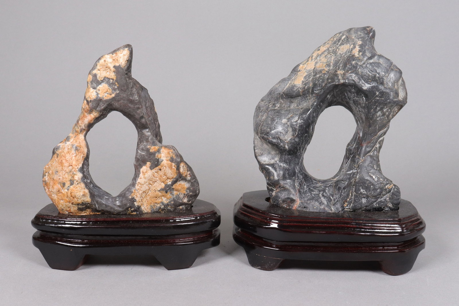 2 Chinese scholar rock estate: 2 Chinese scholar rock estate, heavy in weight.