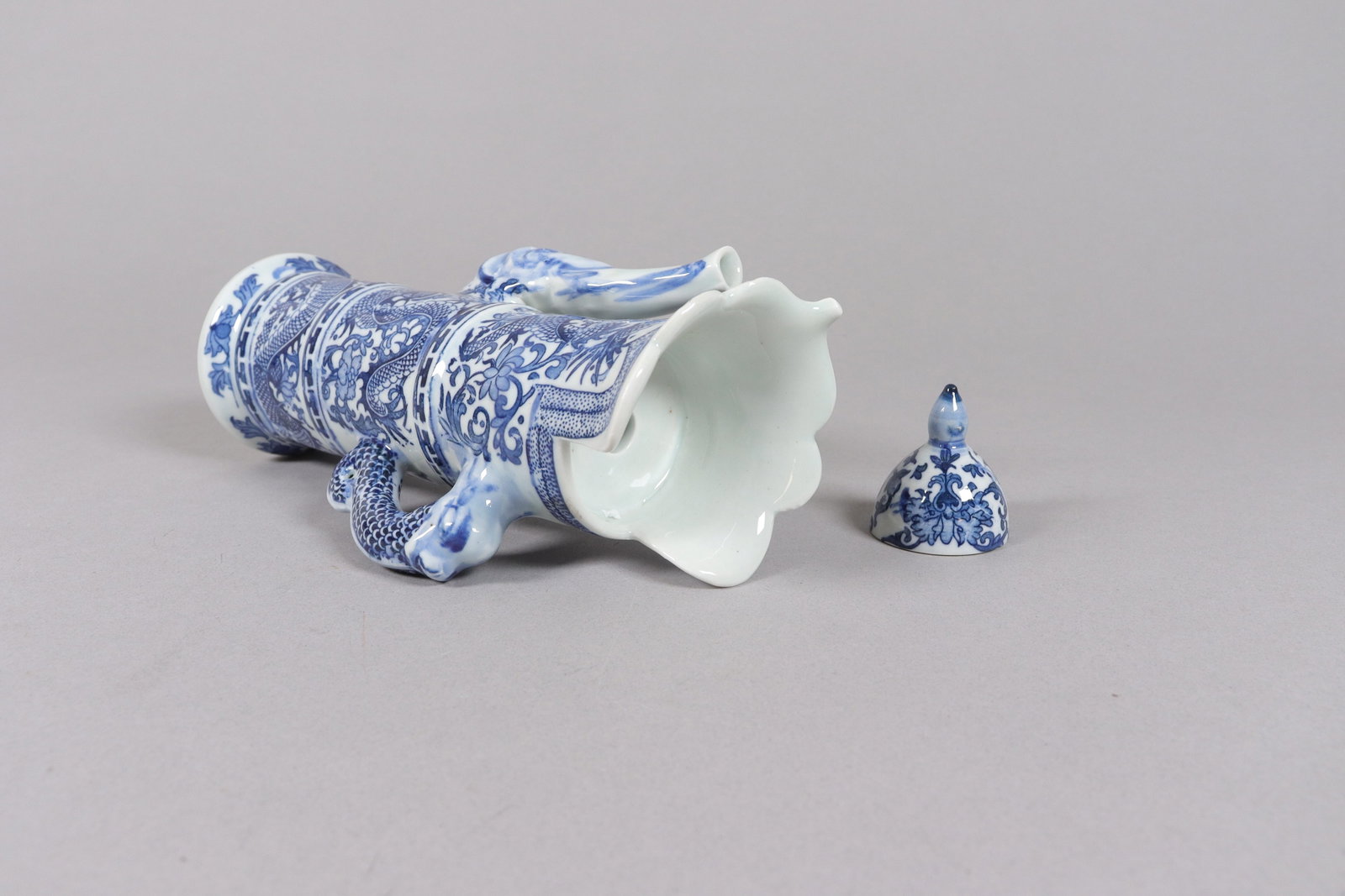 Lots Asian items - 8