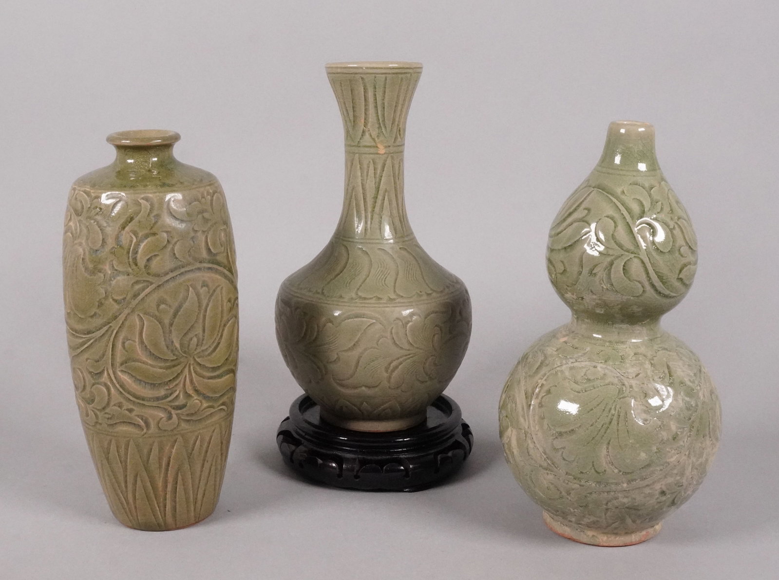 3 Chinese green glaze vase: 3 Chinese fine green glaze vase. H: 6.3" x W: 5.2."