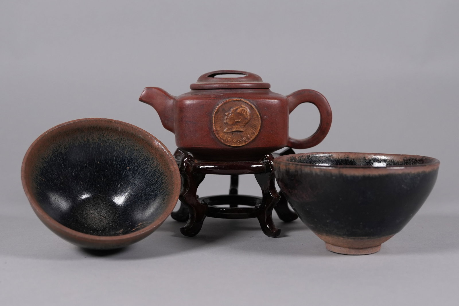 Lots Chinese tea items: Lots Chinese fine tea items. Largest H: 3" x W: 6.8."
