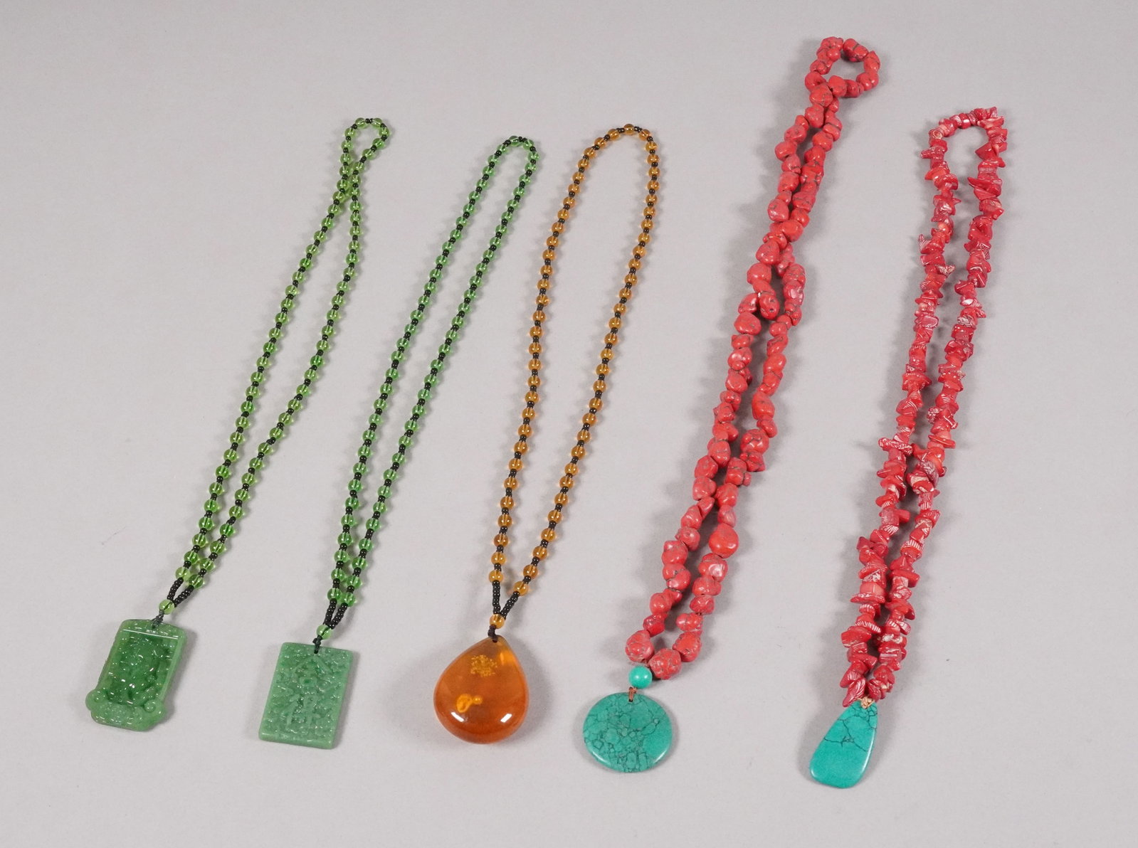 Lots Chinese fine necklaces: Lots Chinese fine necklaces.