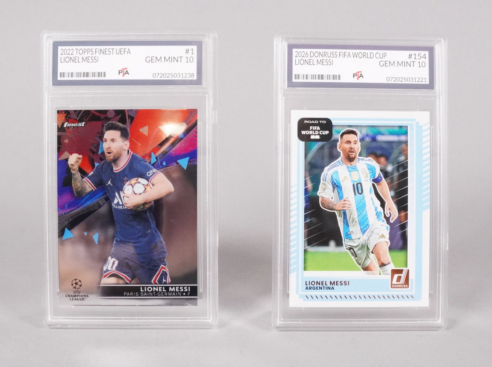 2 Lionel Messi card: 2 Lionel Messi card, all sales are final.
