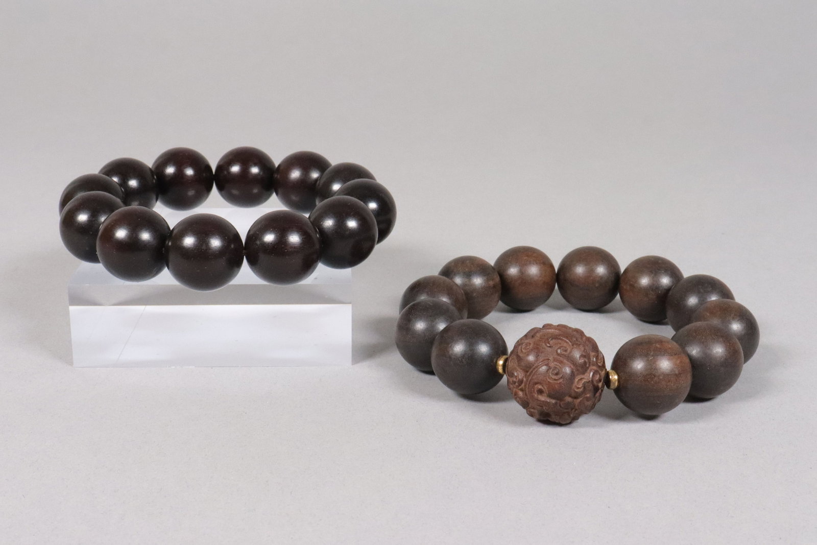 2 Chinese fine beaded bracelet (1 of 7)