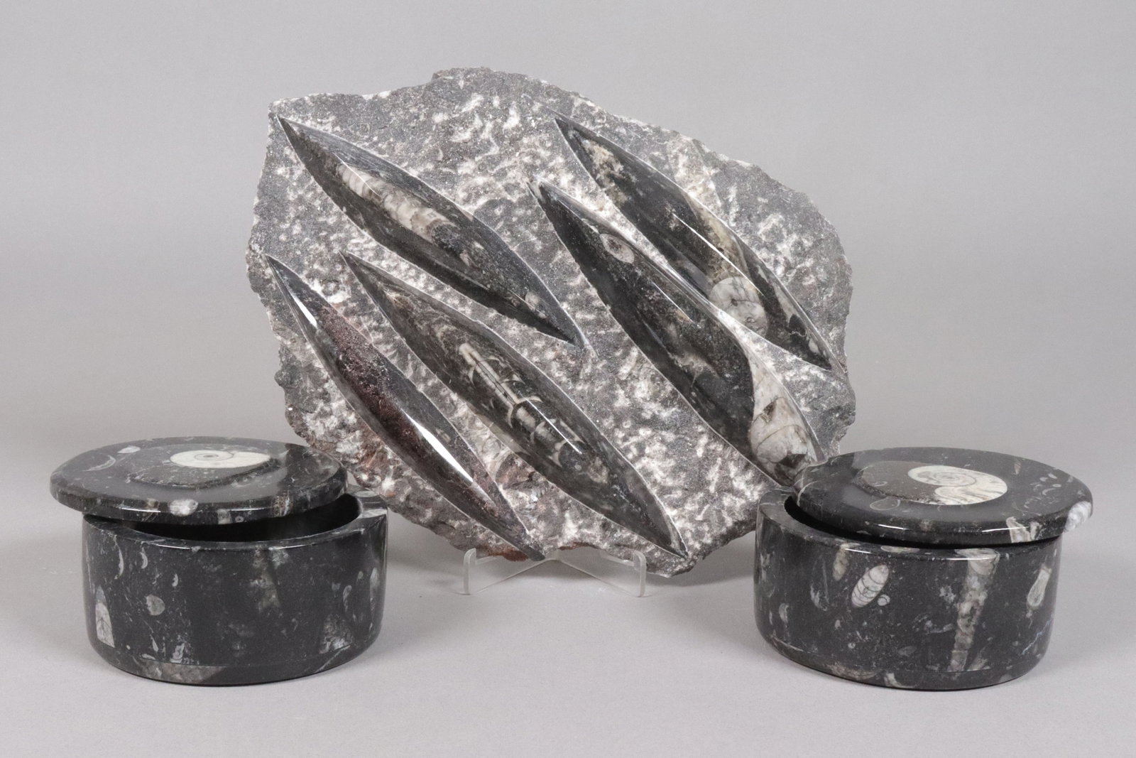 Lots fine estate items: Lots fine estate items.