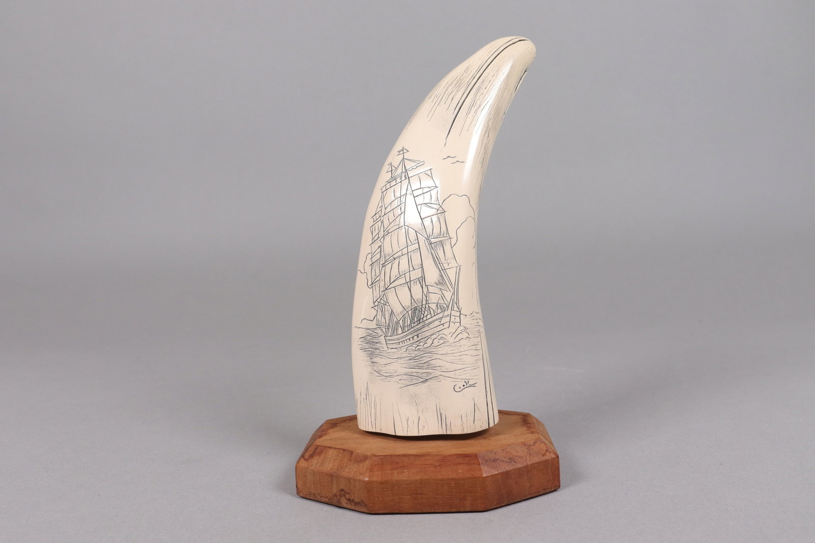 Lots estate carved items - 5