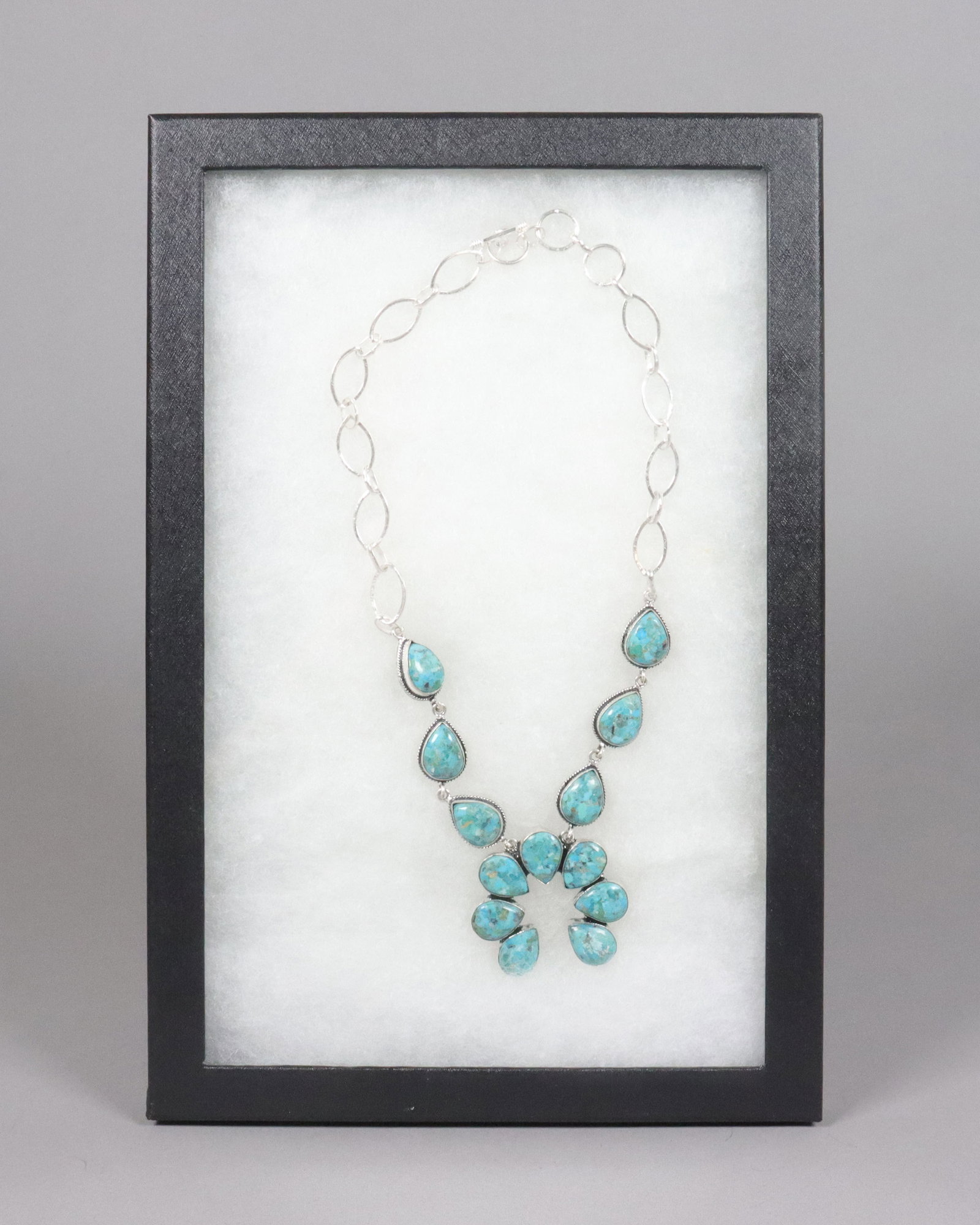 Vintage fine estate necklace: Vintage fine estate necklce.
