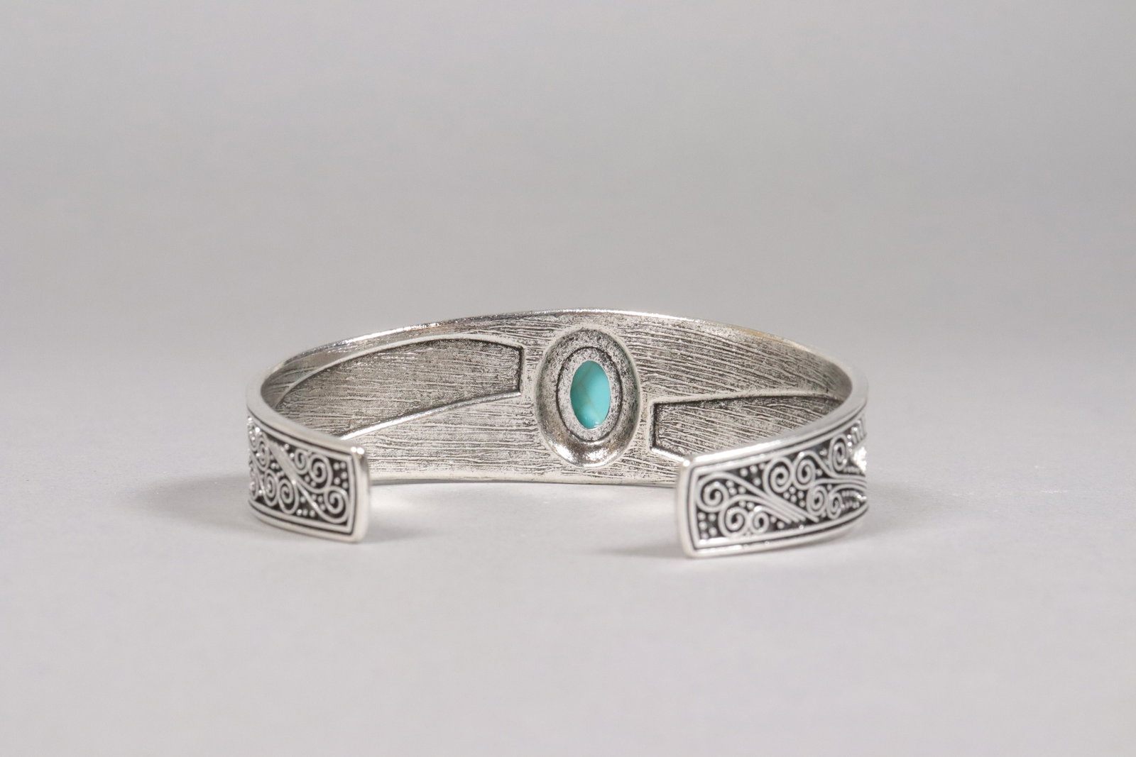Estate fine carved bangle - 6
