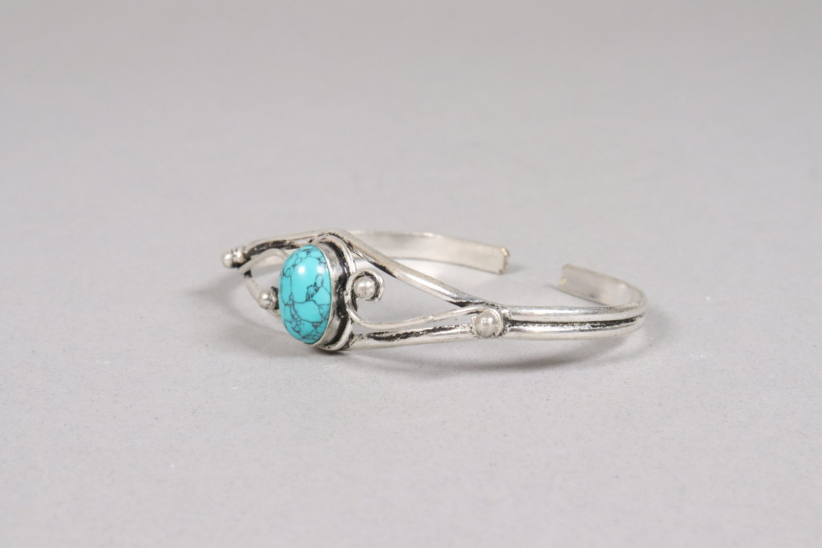 Lots fine carved bangles - 3