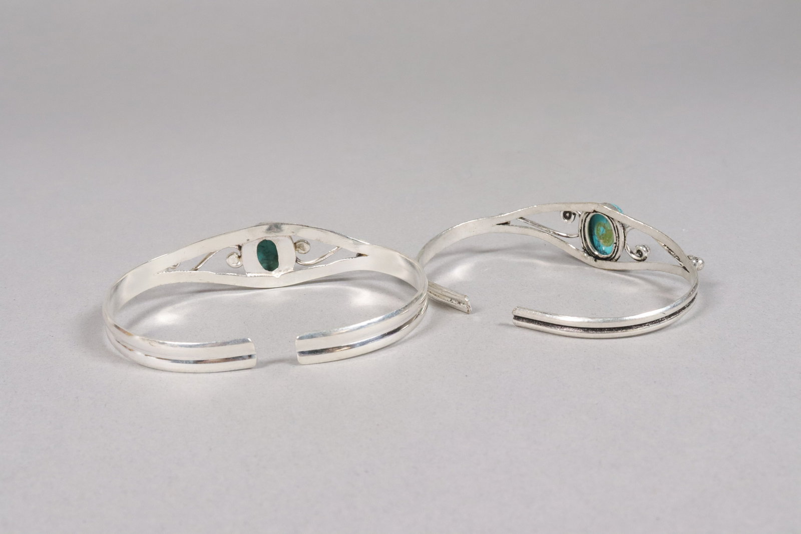 Lots fine carved bangles - 4