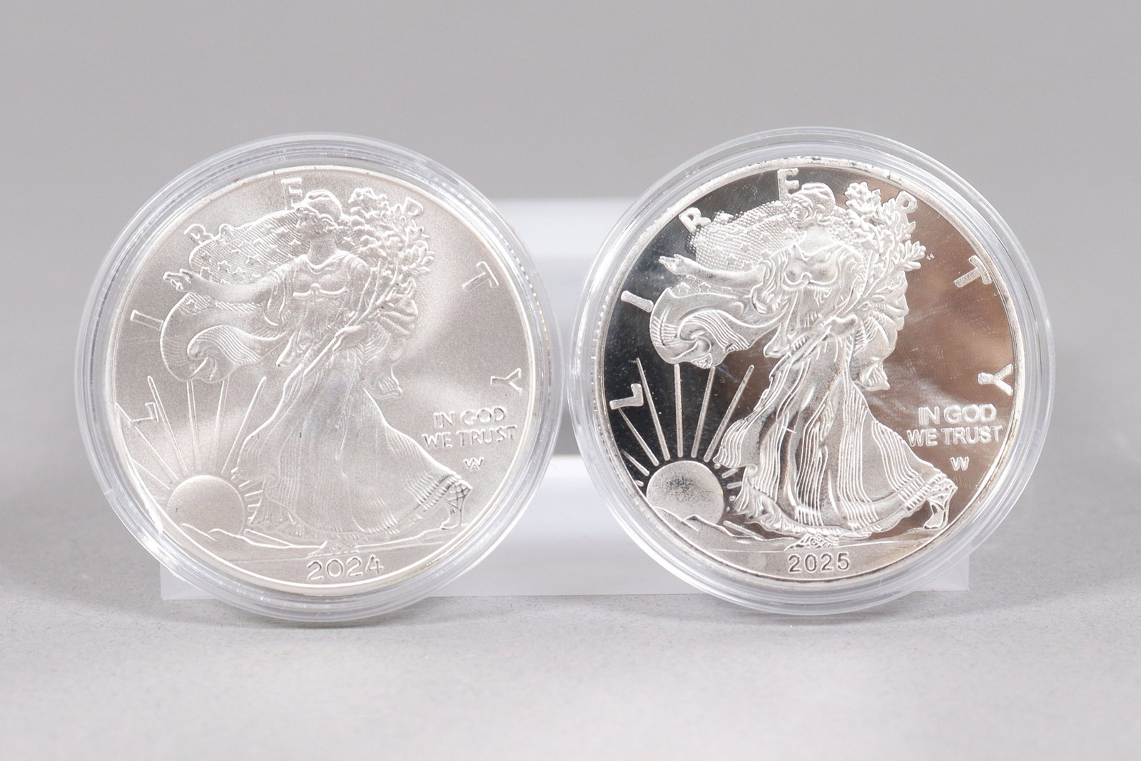 Lots estate coins ungraded: Lots estate coins ungraded. We do not guarantee its material, age, grading, engraving and carvings. All sales are final, no return. Please contact us if you have any question before bidding. Condition