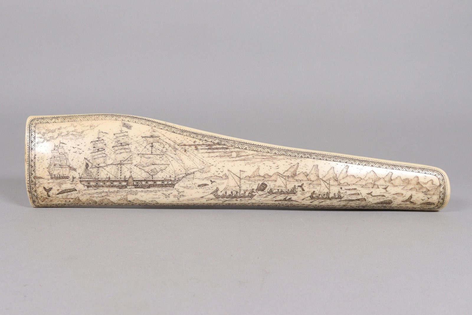 Estate carved item ungraded: Estate carved item ungraded. All sales are final, we do not guarantee its material, age, carving and engravings. No return, condition selling it as is. H: 4" x W: 17."