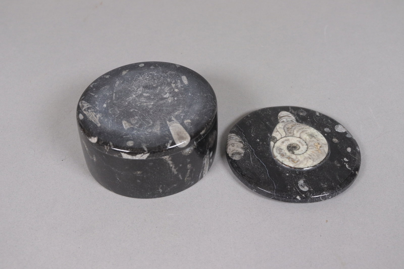 Lots stone carved items - 4
