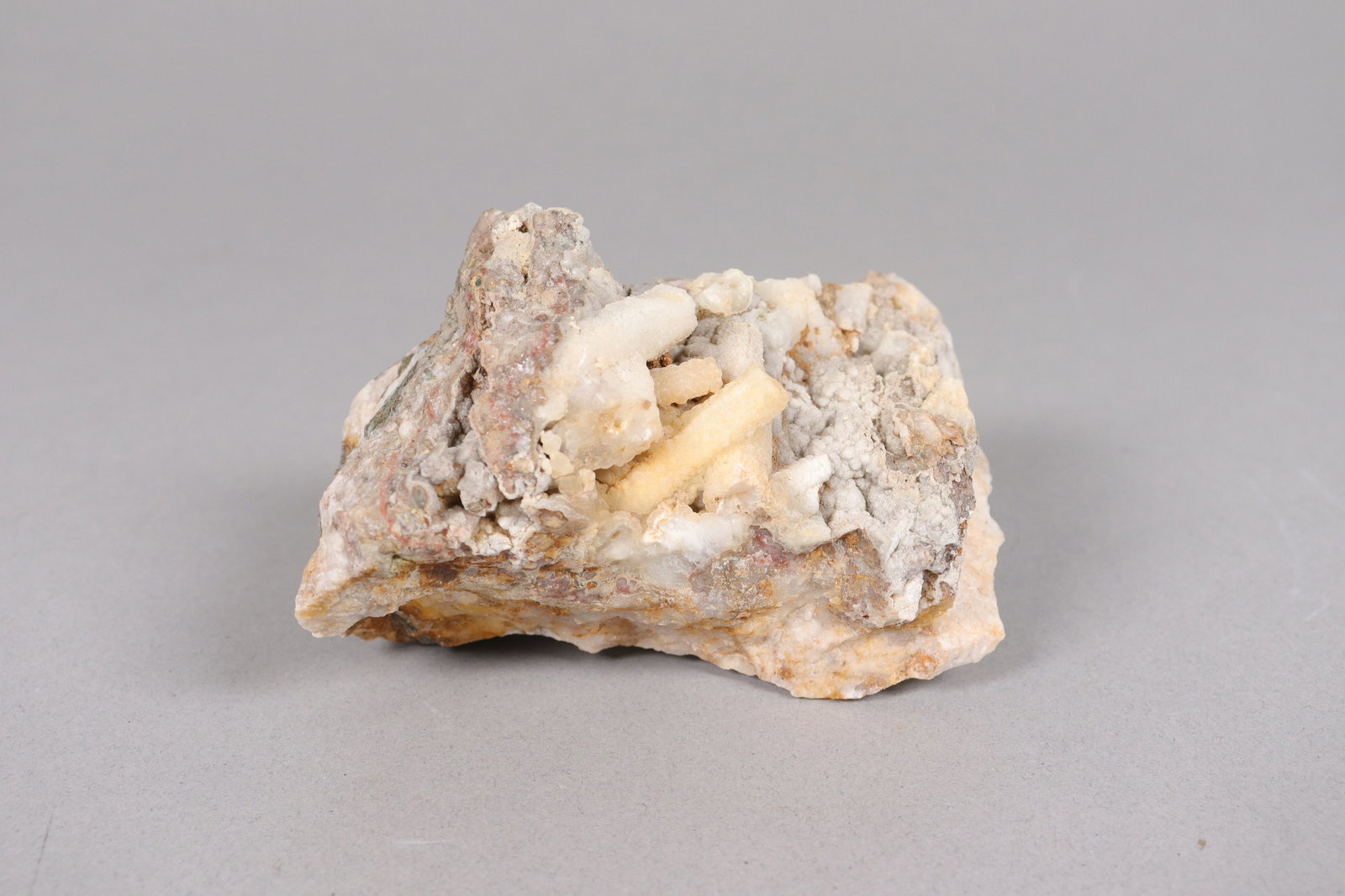 Lots stone carved items - 5