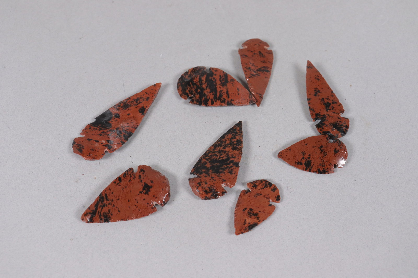 Lots estate arrowheads - 4