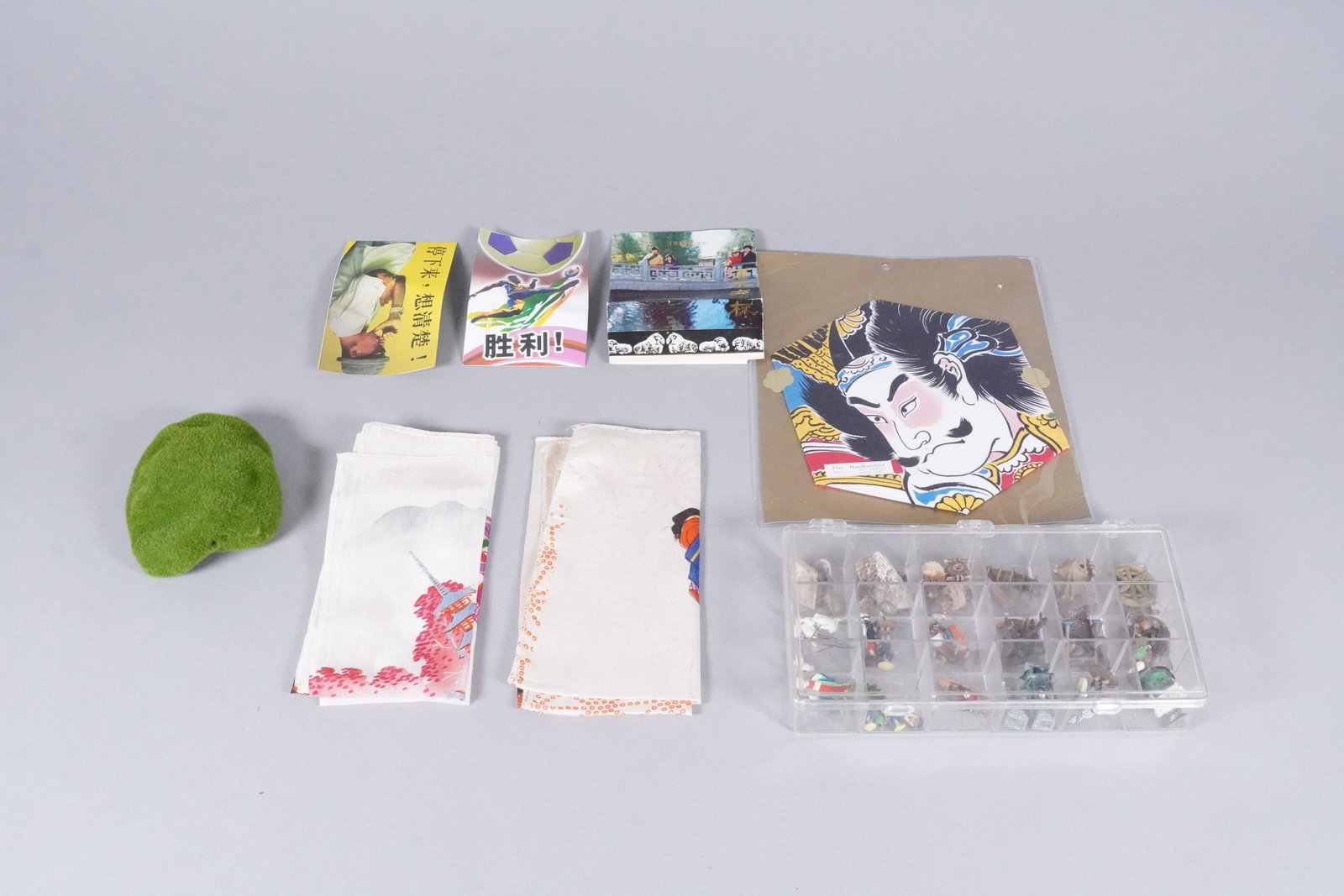 Lots Asian items - 3