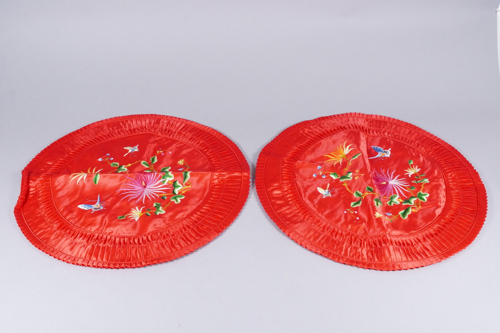 Lots Asian items - 9