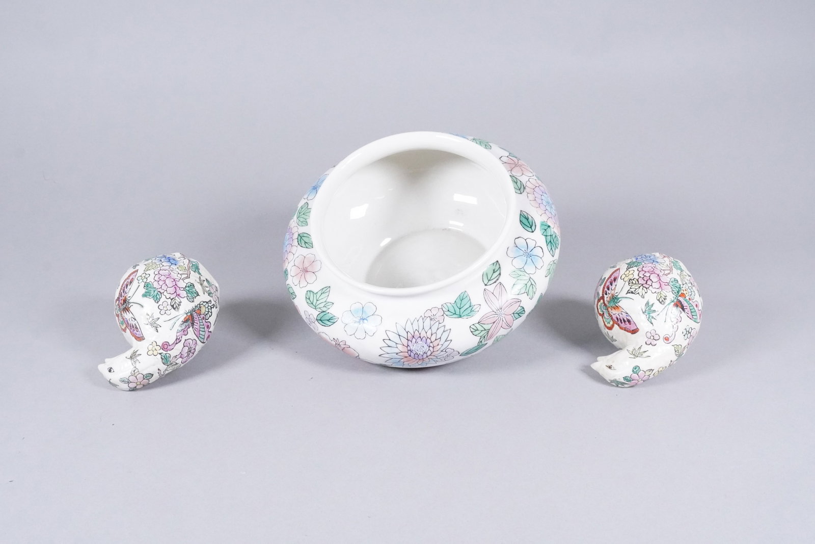 Lots Asian decorative items - 3