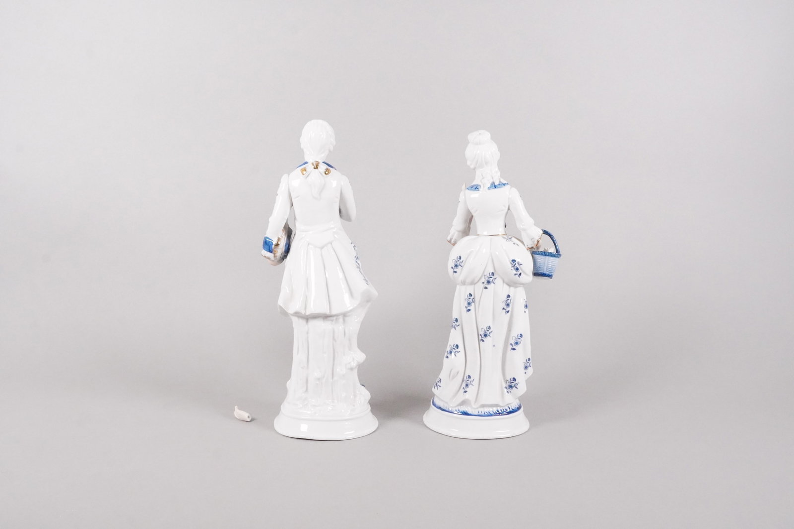 Lots porcelain figurines - 3