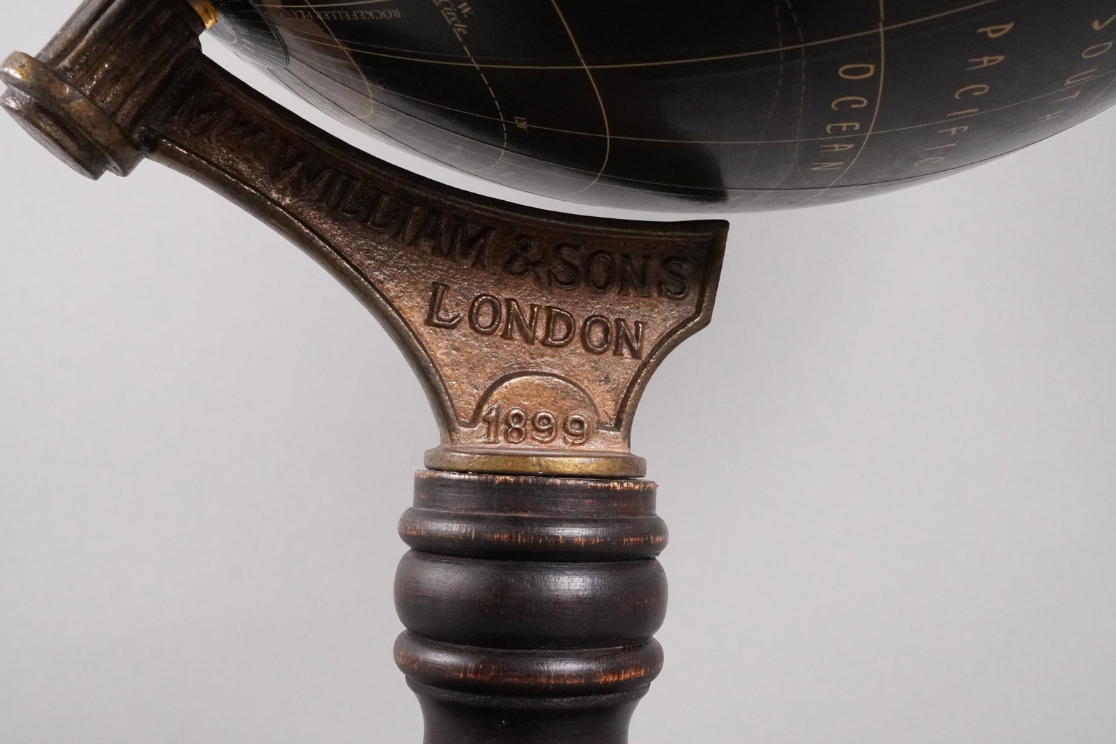 Antique globe estate - 5