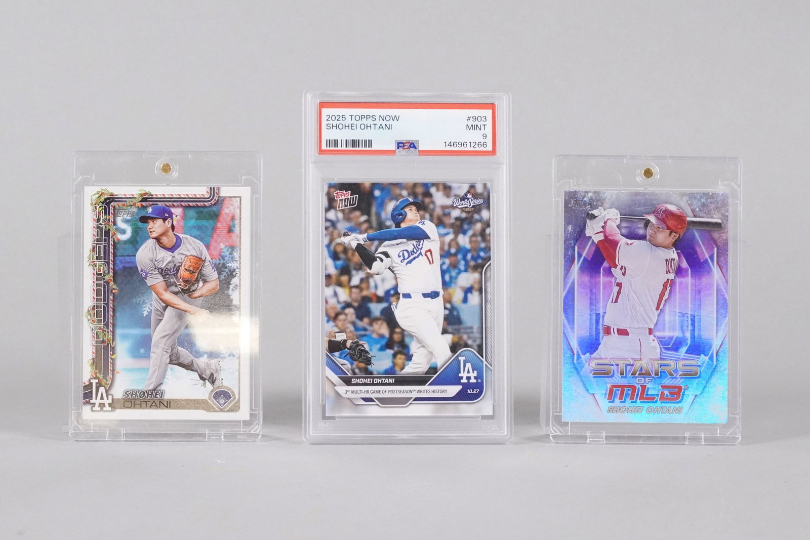 Lots Shohei Ohtani cards: Lots Shohei Ohtani cards.
