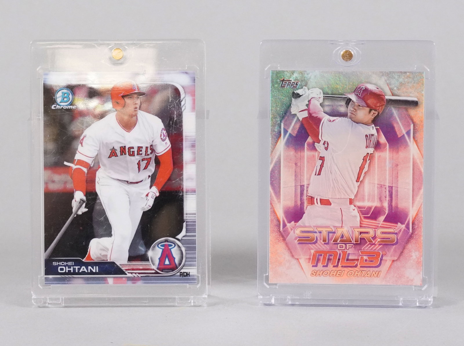 Lots Shohei Ohtani cards: Lots Shohei Ohtani cards.