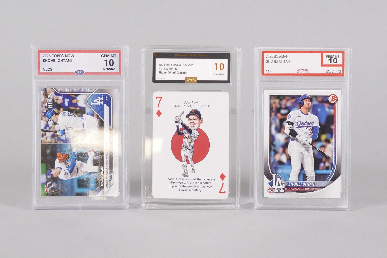 Lots Shohei Ohtani cards: Lots Shohei Ohtani cards.