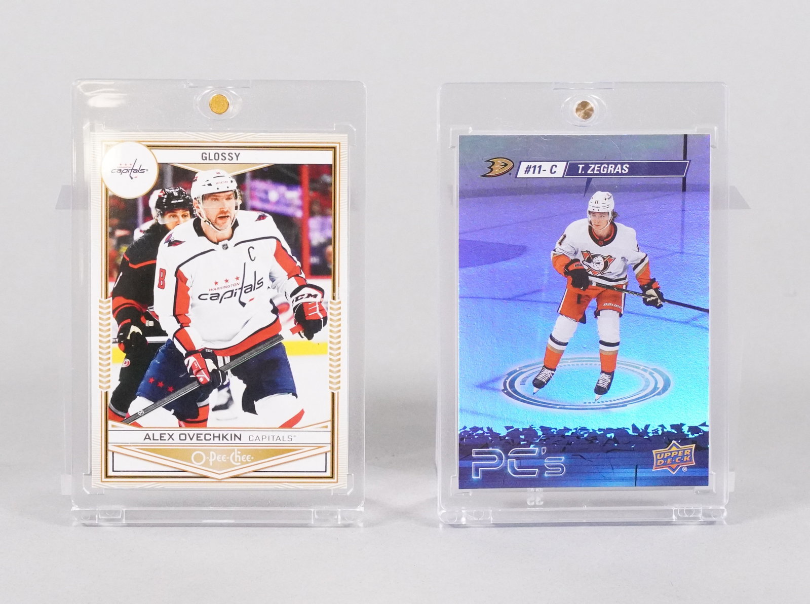 Lots NHL cards: Lots NHL cards.