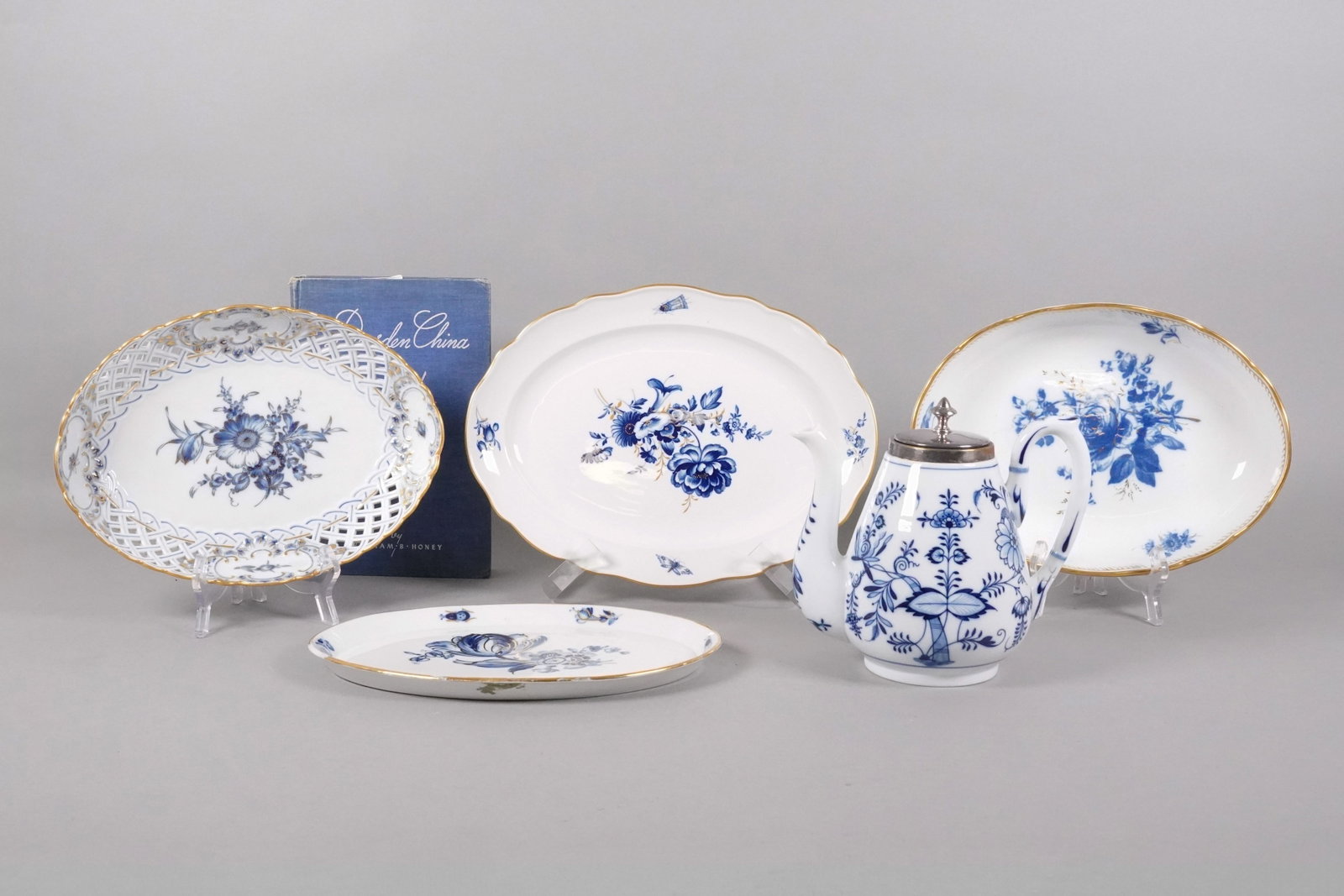 Lots Meissen porcelain items: Lots Meissen porcelain items. Largest H: 1.3" x W: 12."